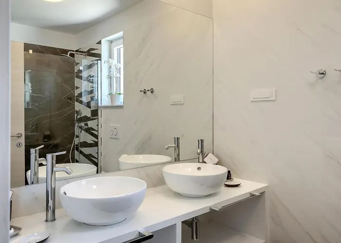 別荘 Subventus Bajčići